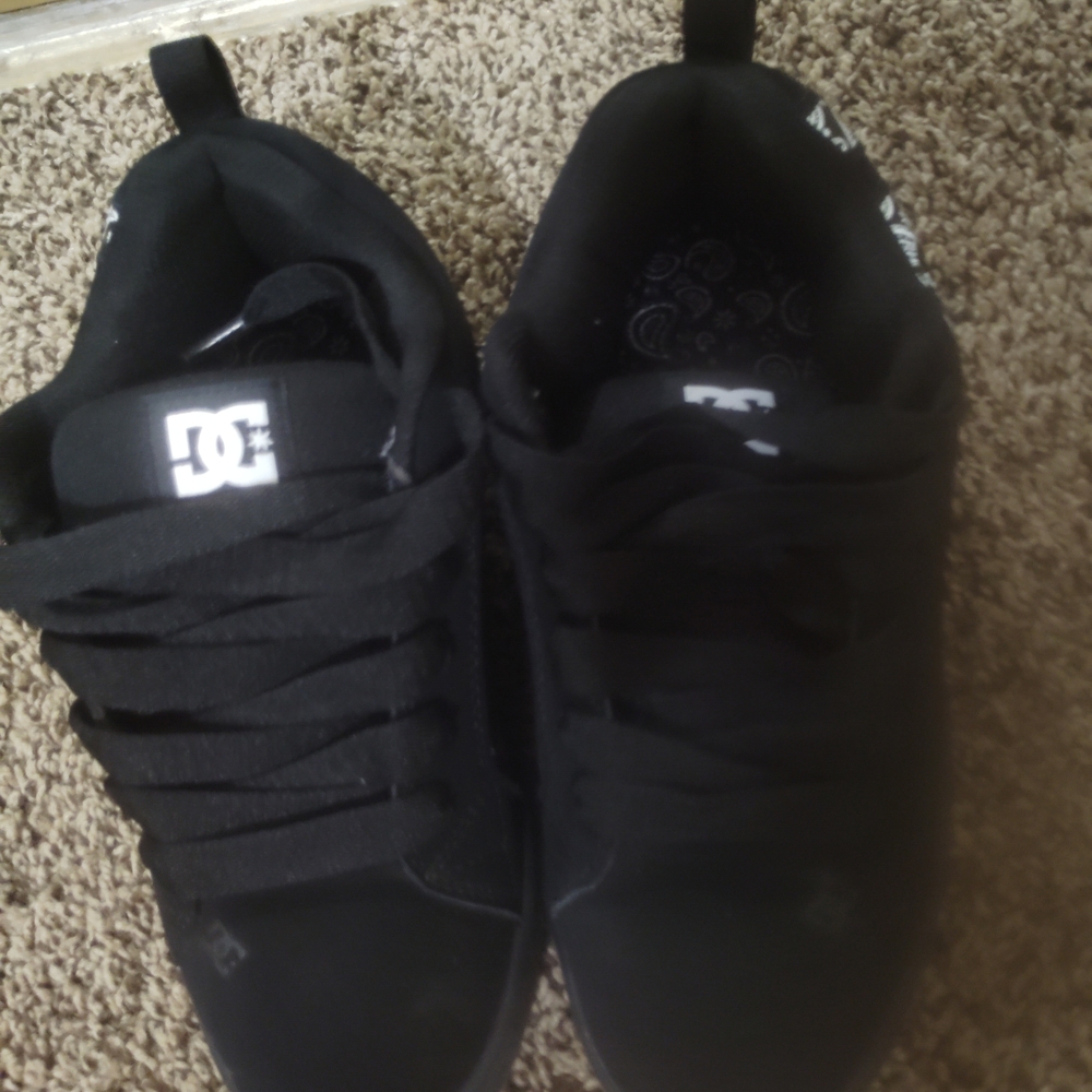 DC Black Sneakers
